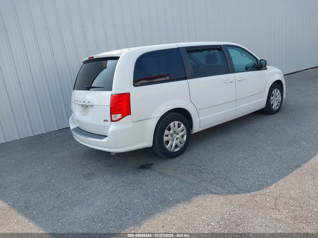 2C4RDGBG7GR****** · 2016 DODGE GRAND CARAVAN SE · 4/11