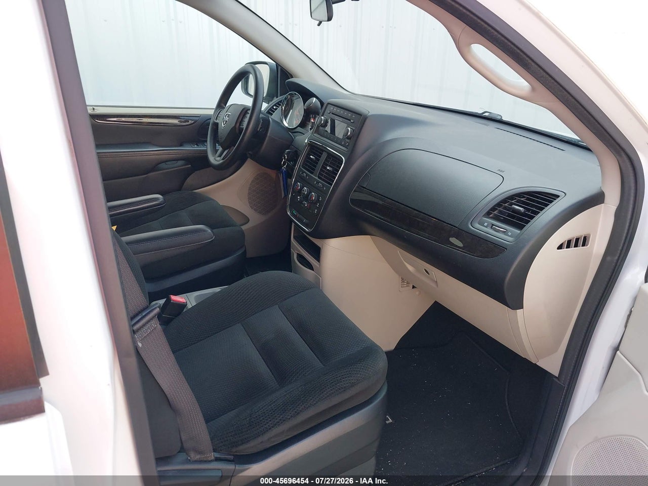 2C4RDGBG7GR****** · 2016 DODGE GRAND CARAVAN SE · 5/11