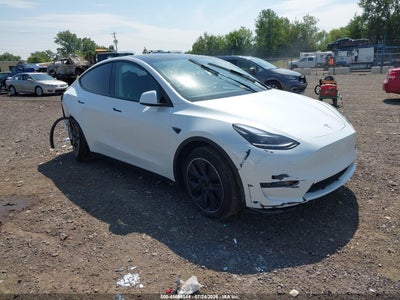 7SAYGDEE8SF****** · 2025 TESLA MODEL Y LONG RANGE DUAL MOTOR ALL-WHEEL DRIVE