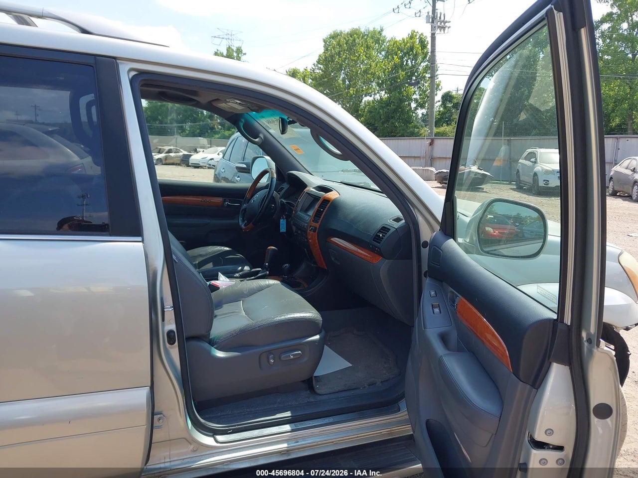 2003 LEXUS GX 470 · 5/11
