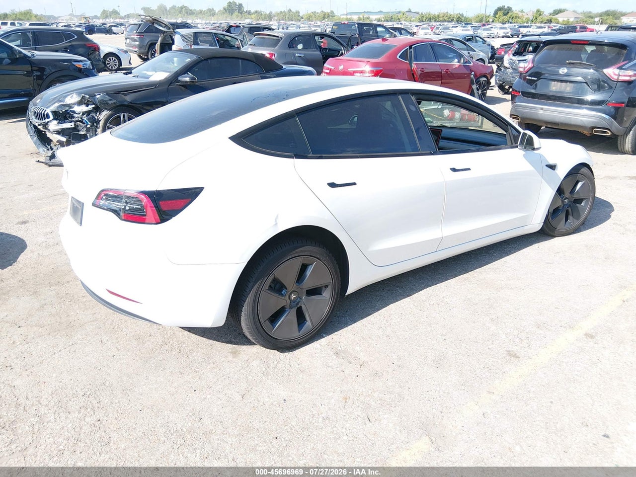 2023 TESLA MODEL 3 REAR-WHEEL DRIVE · 4/9