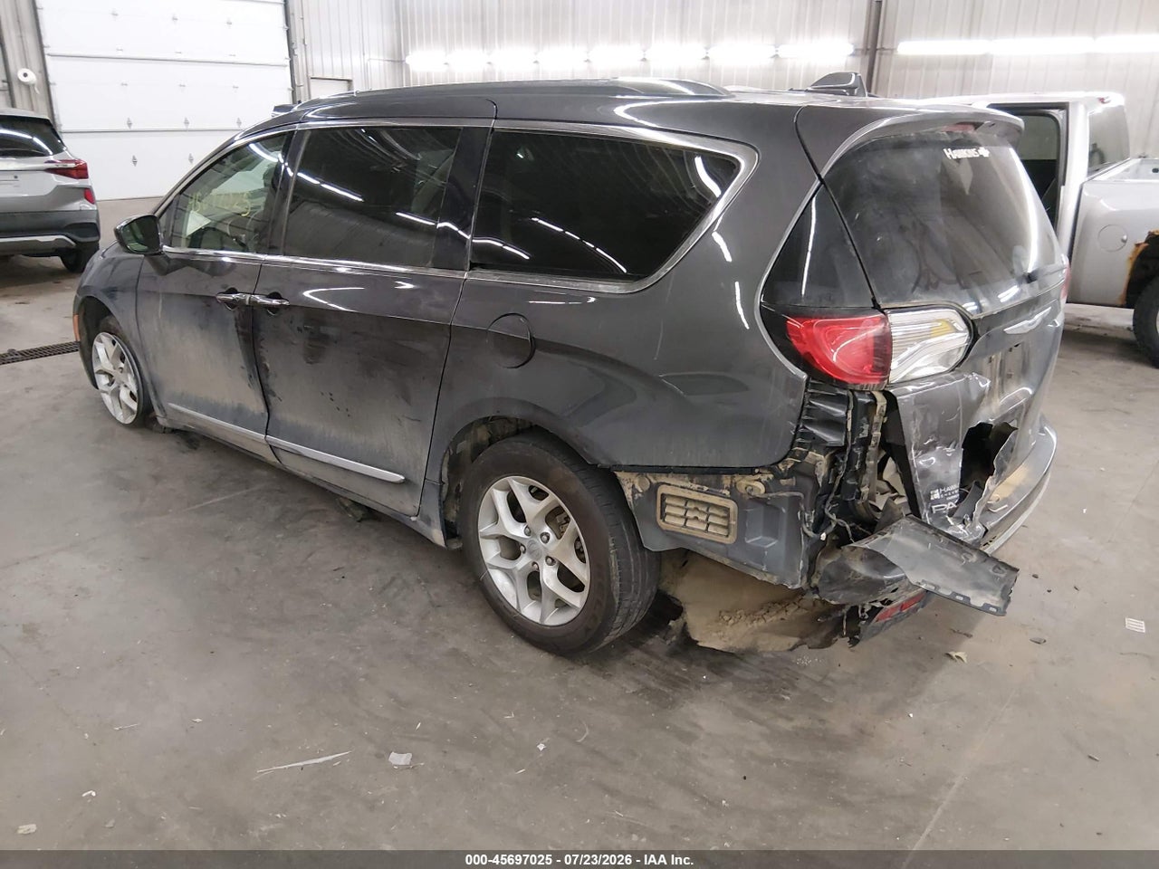 2019 CHRYSLER PACIFICA TOURING L PLUS · 3/11