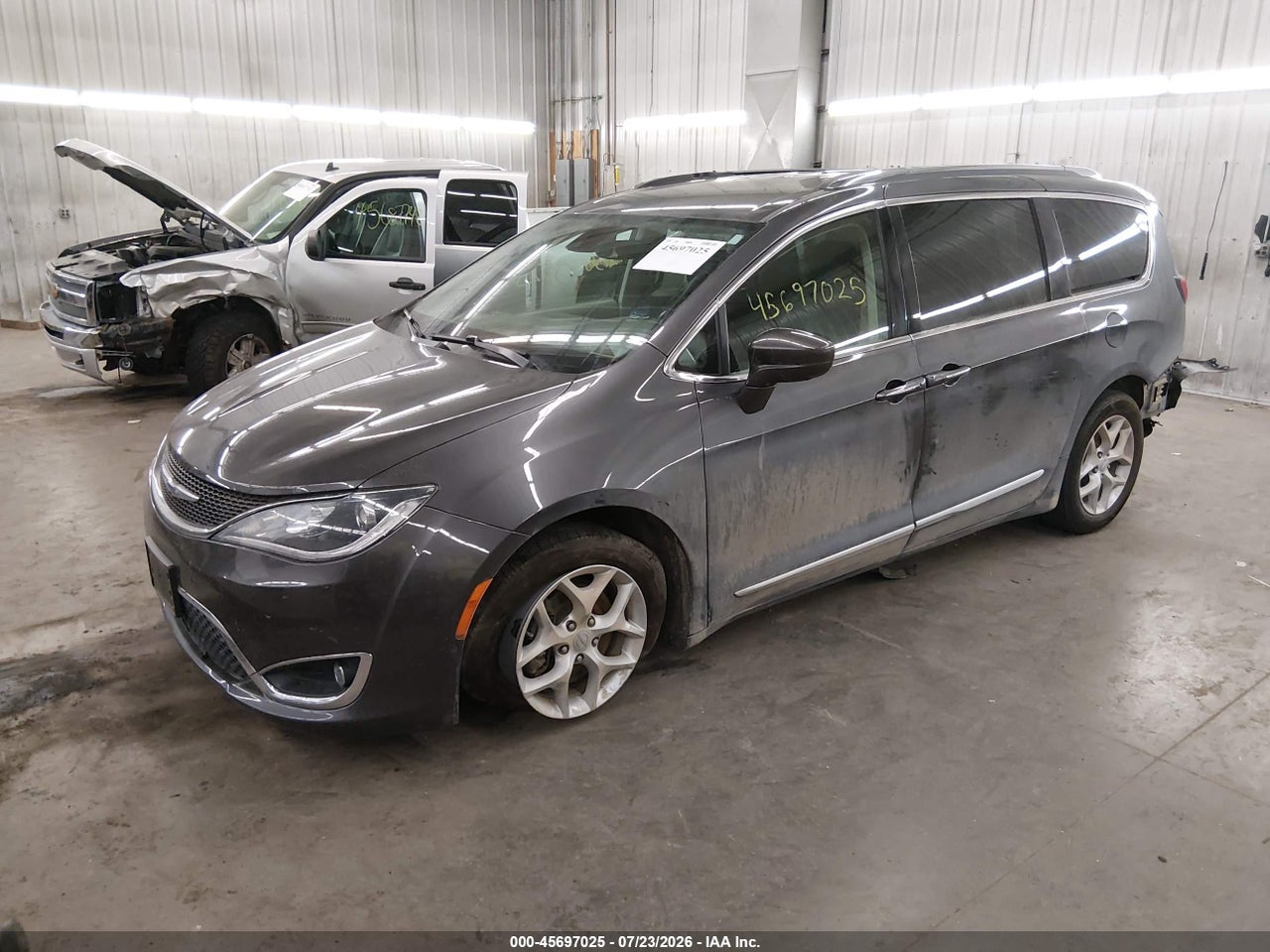 2019 CHRYSLER PACIFICA TOURING L PLUS · 2/11