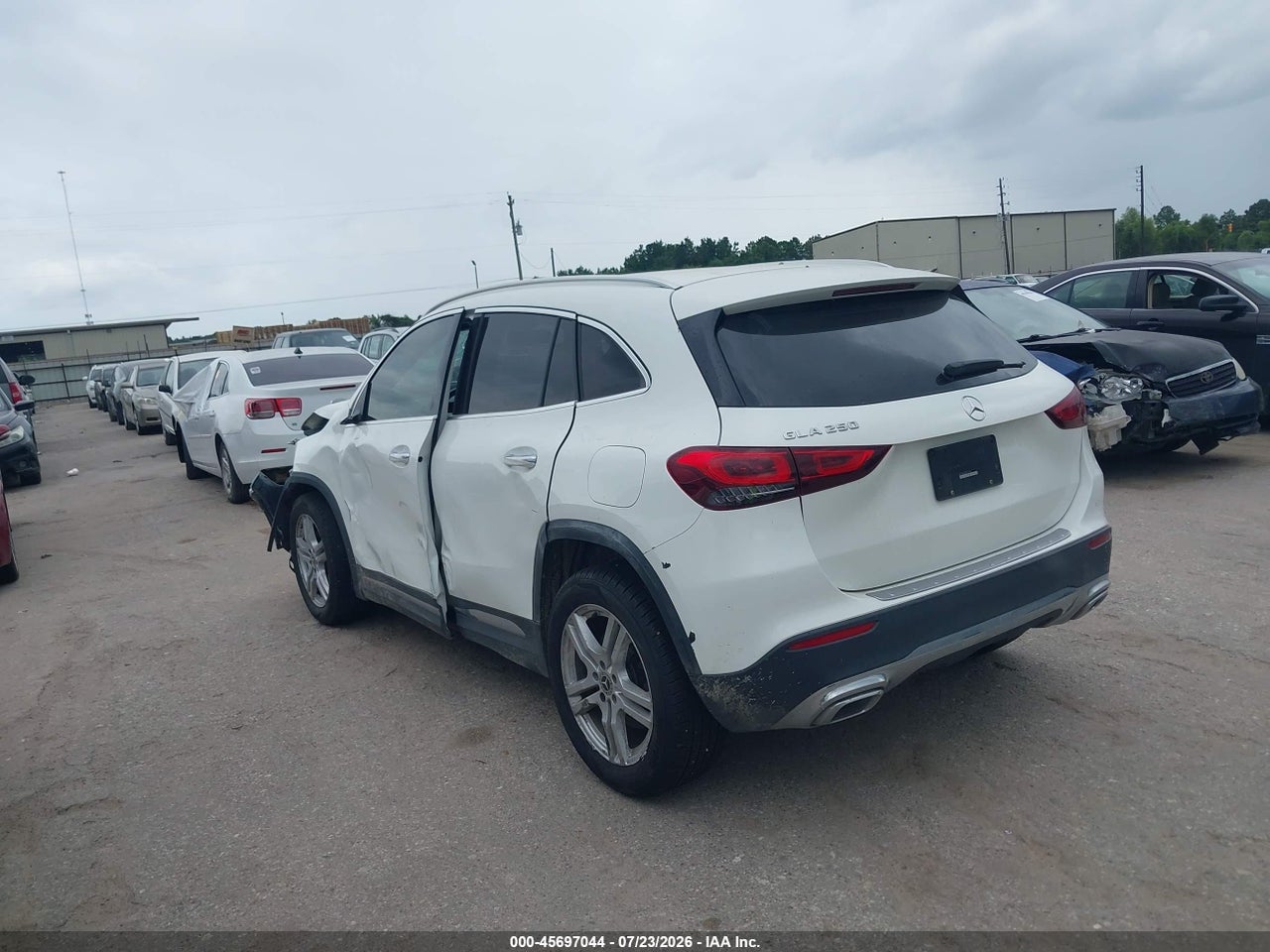 2021 MERCEDES-BENZ GLA 250 · 3/11