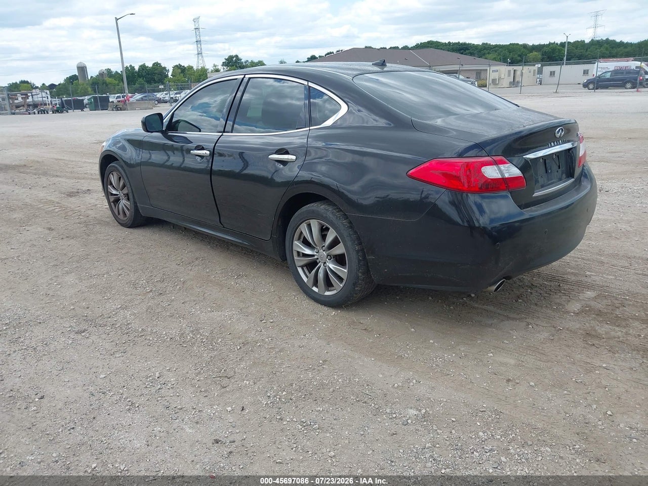 2013 INFINITI M37X · 3/11