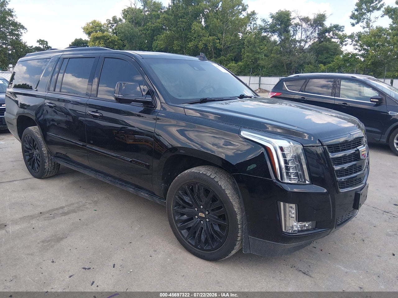 1GYS4JKJ3KR****** 2019 CADILLAC ESCALADE ESV PREMIUM LUXURY