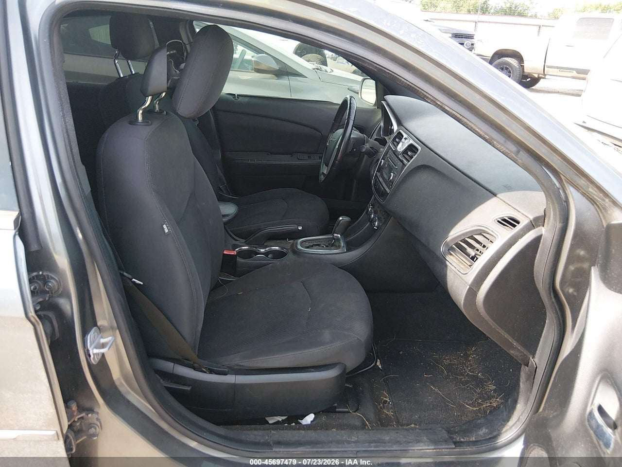 2013 CHRYSLER 200 TOURING · 5/11