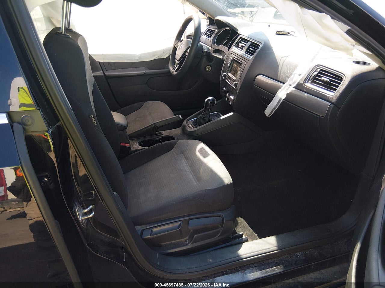 2017 VOLKSWAGEN JETTA 1.4T S · 5/11