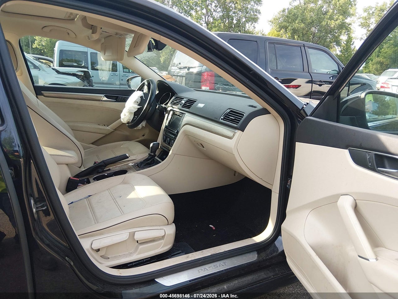 2017 VOLKSWAGEN PASSAT 1.8T SE · 5/8