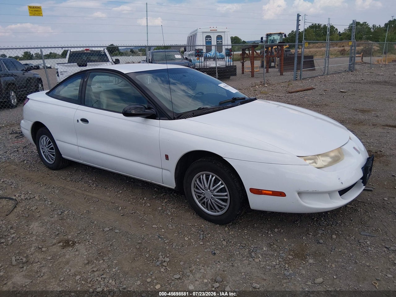 2000 SATURN SC1