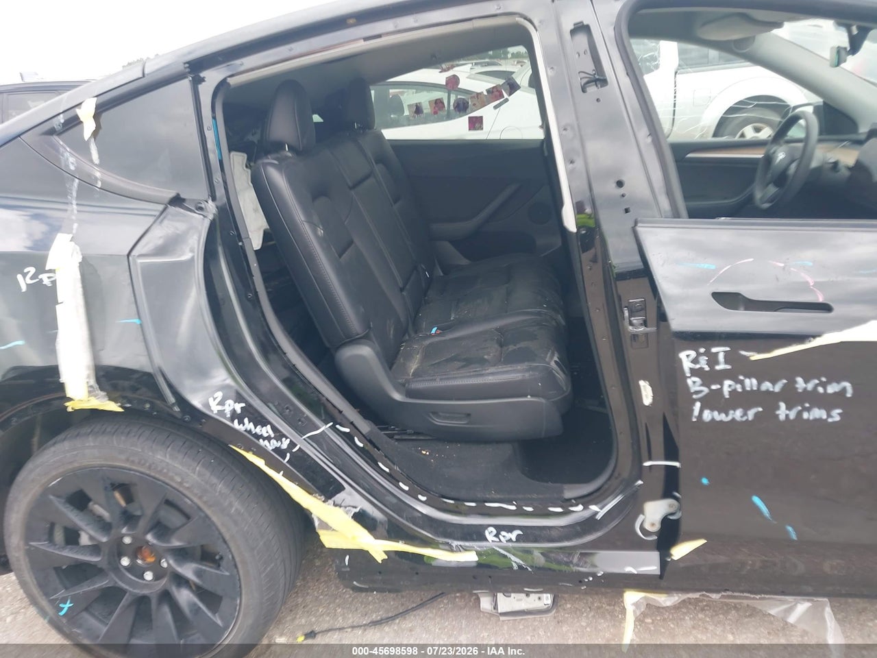 2023 TESLA MODEL Y AWD/LONG RANGE DUAL MOTOR ALL-WHEEL DRIVE · 6/10