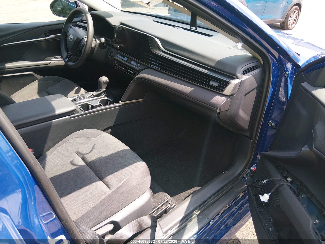 2026 TOYOTA CAMRY LE · 5/11