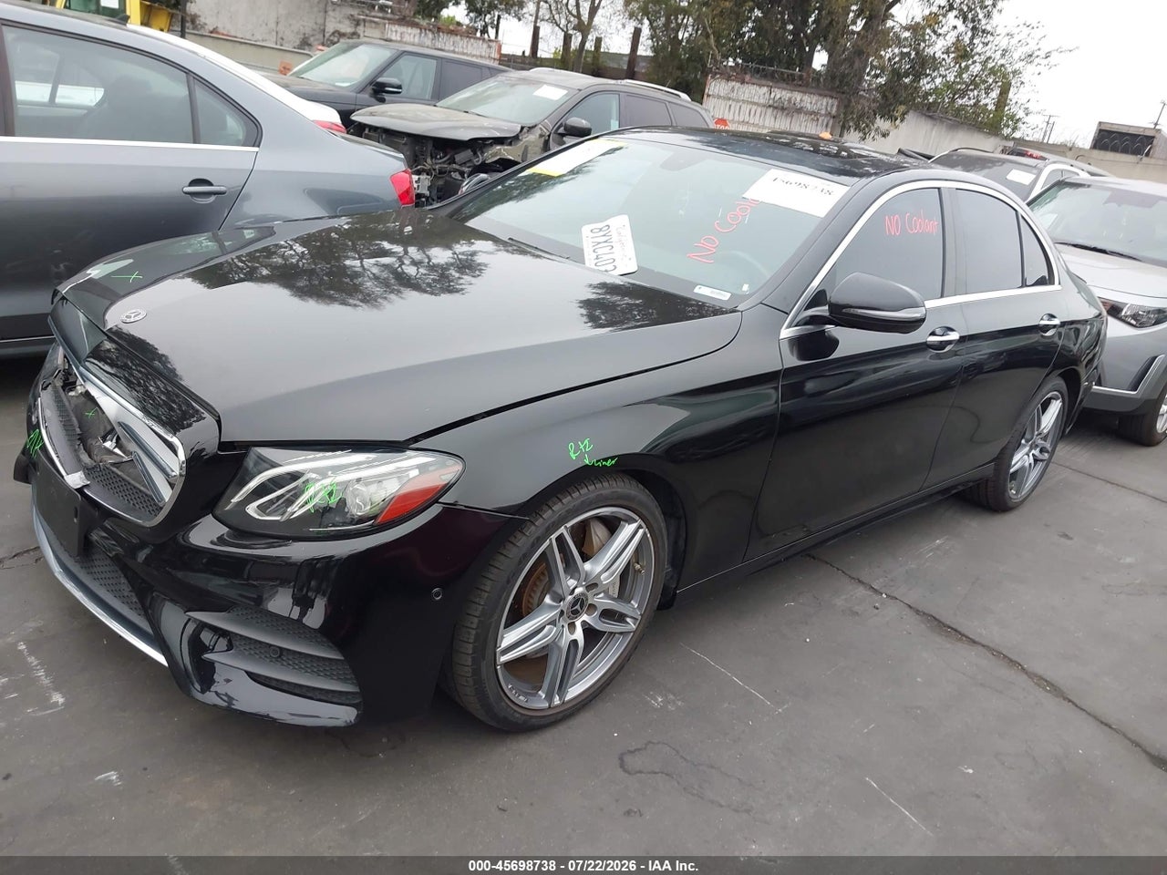 2018 MERCEDES-BENZ E 300 · 2/11