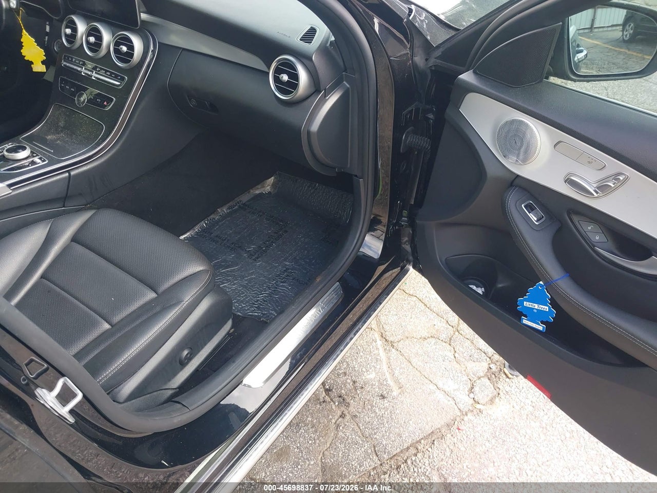 2021 MERCEDES-BENZ C 300 SEDAN · 5/10