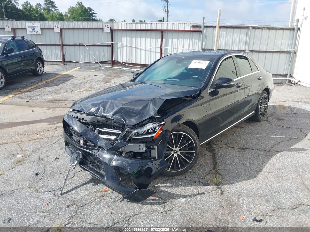 2021 MERCEDES-BENZ C 300 SEDAN · 2/10