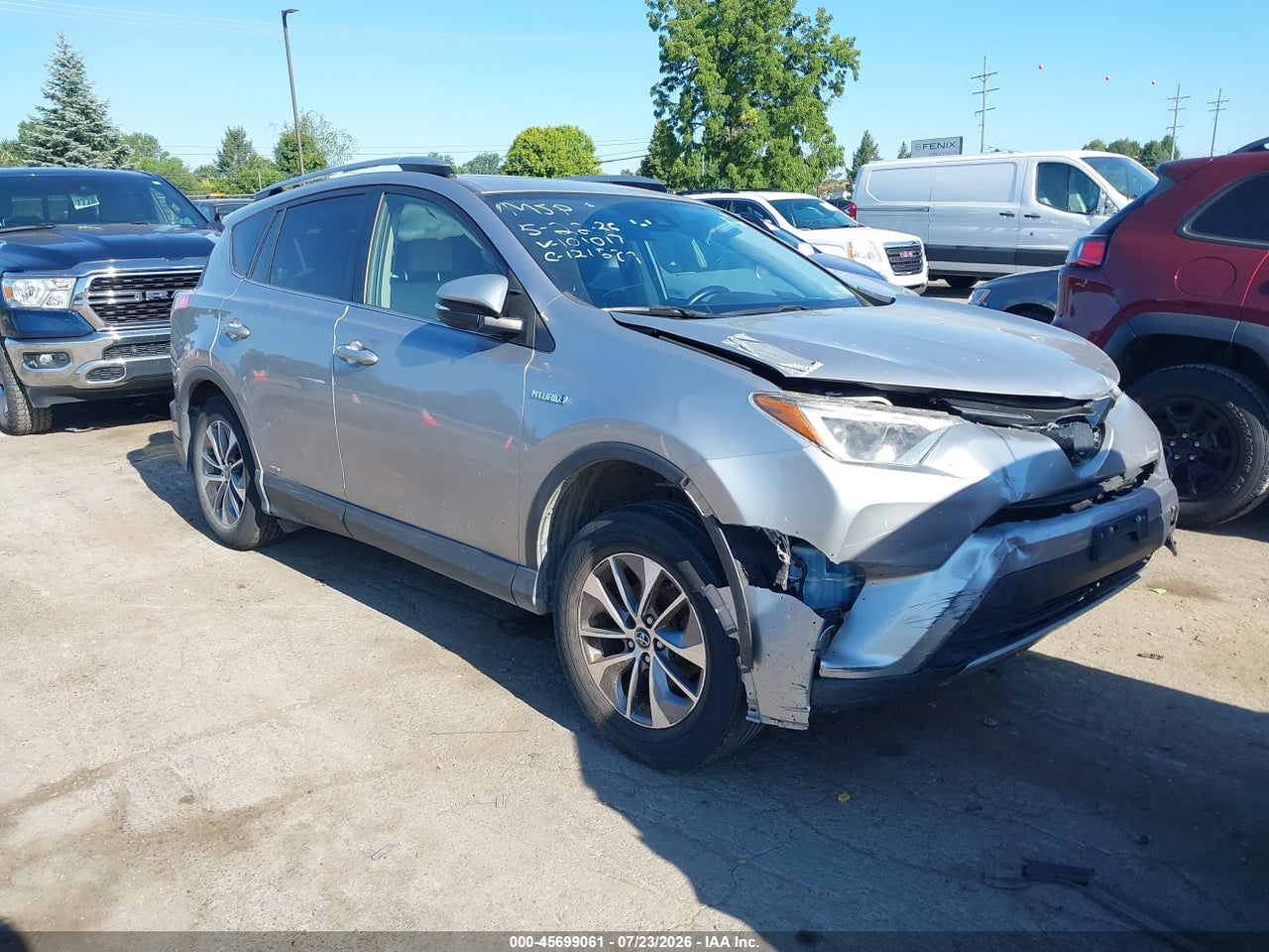 JTMRJREV3HD****** · 2017 TOYOTA RAV4 HYBRID XLE
