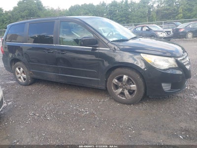 2011 VOLKSWAGEN ROUTAN SE
