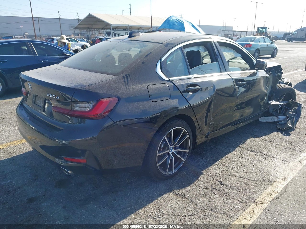 2022 BMW 330E · 4/10