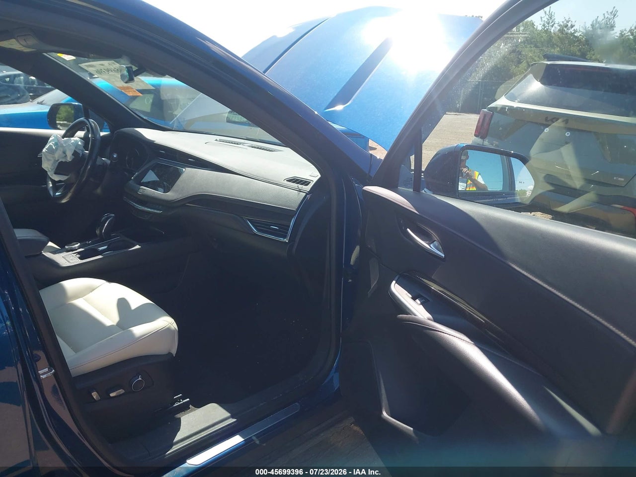 2019 CADILLAC XT4 SPORT · 5/11