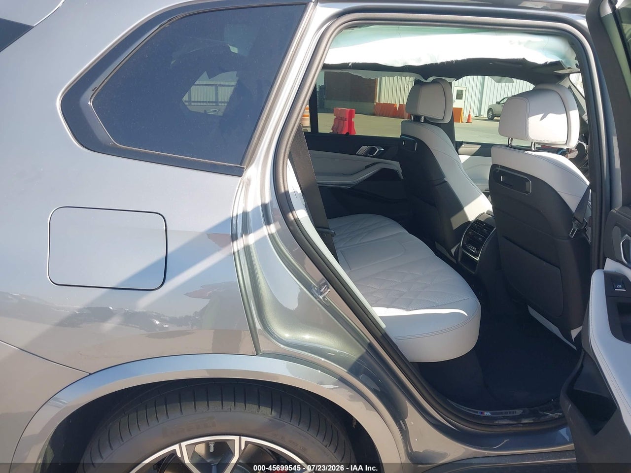 2026 BMW X5 SDRIVE40I · 8/11