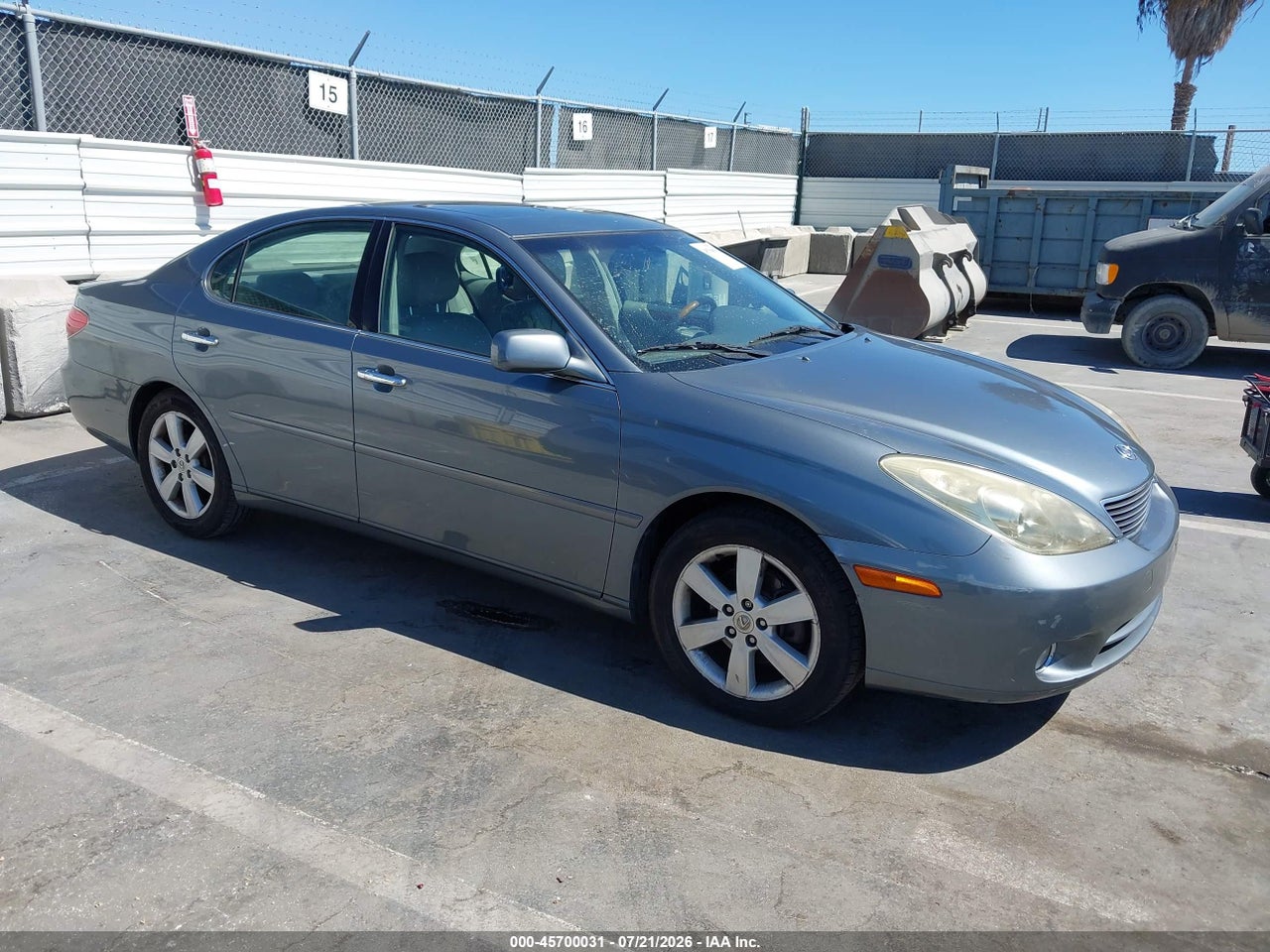 JTHBA30G055****** · 2005 LEXUS ES 330