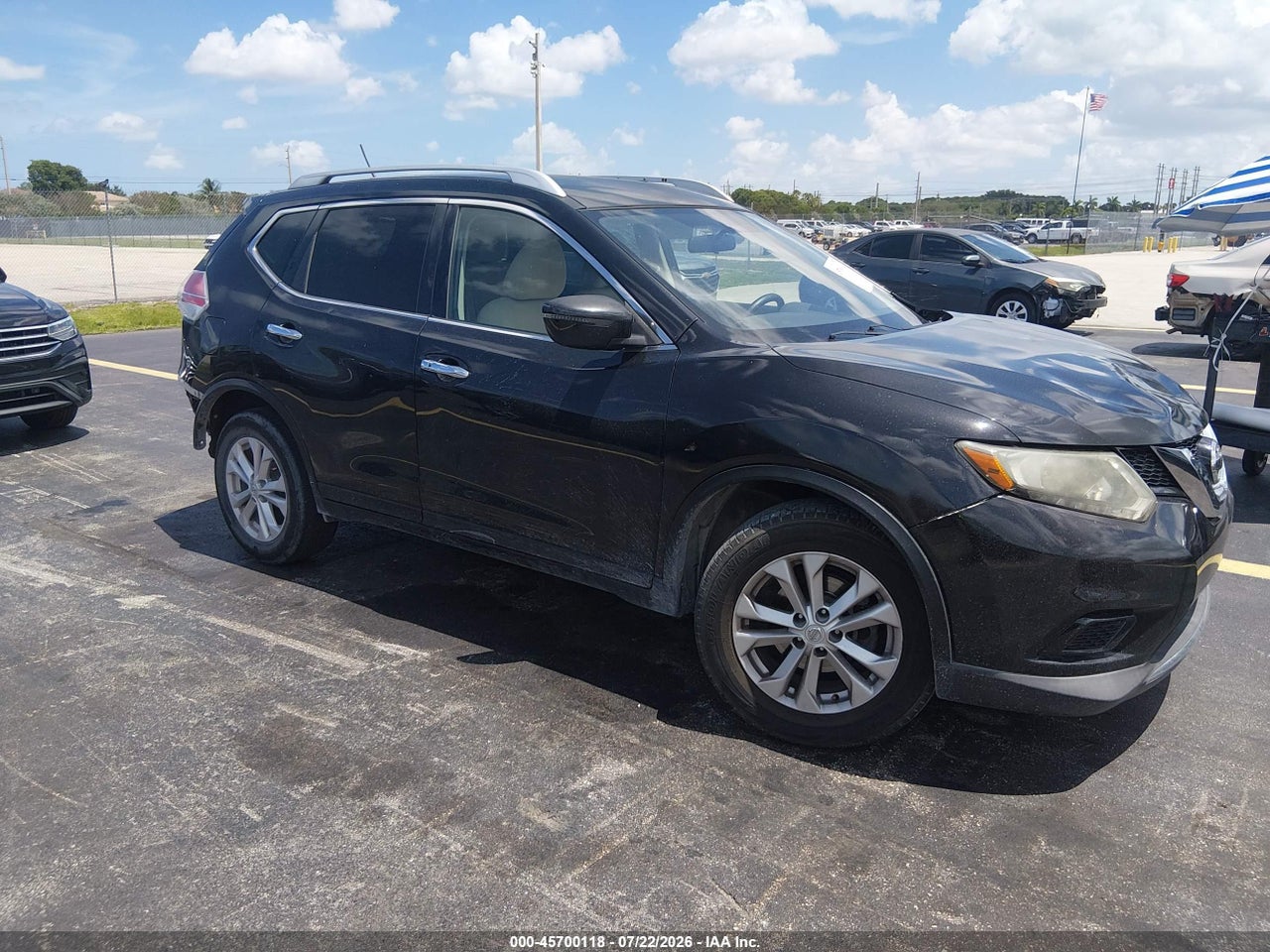 KNMAT2MT2GP****** · 2016 NISSAN ROGUE SV