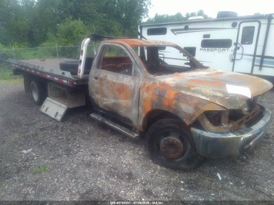 2016 RAM 5500 CHASSIS TRADESMAN/SLT