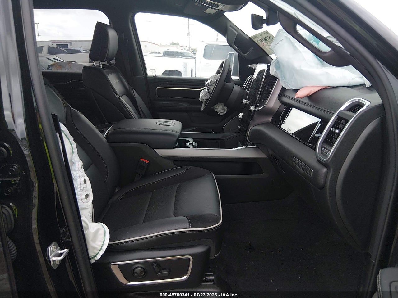 2026 RAM 1500 LARAMIE  4X4 5'7 BOX · 5/11