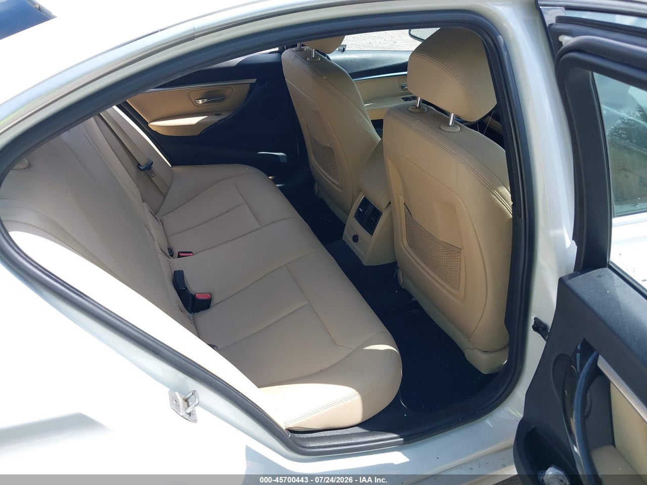WBA8D9G59HN****** · 2017 BMW 330I XDRIVE · 8/11