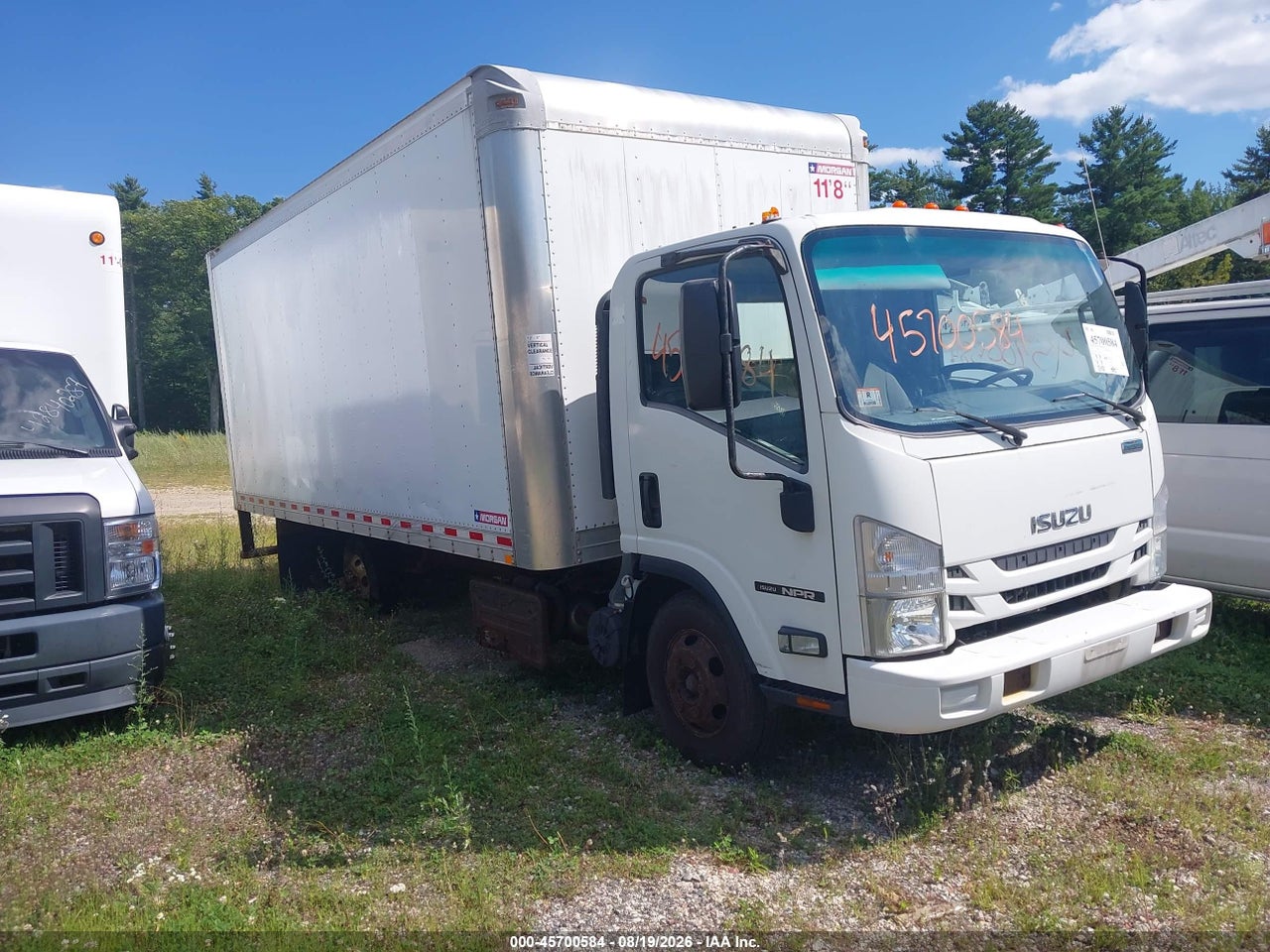 JALB4W172G7****** · 2016 ISUZU NPR DSL REG AT