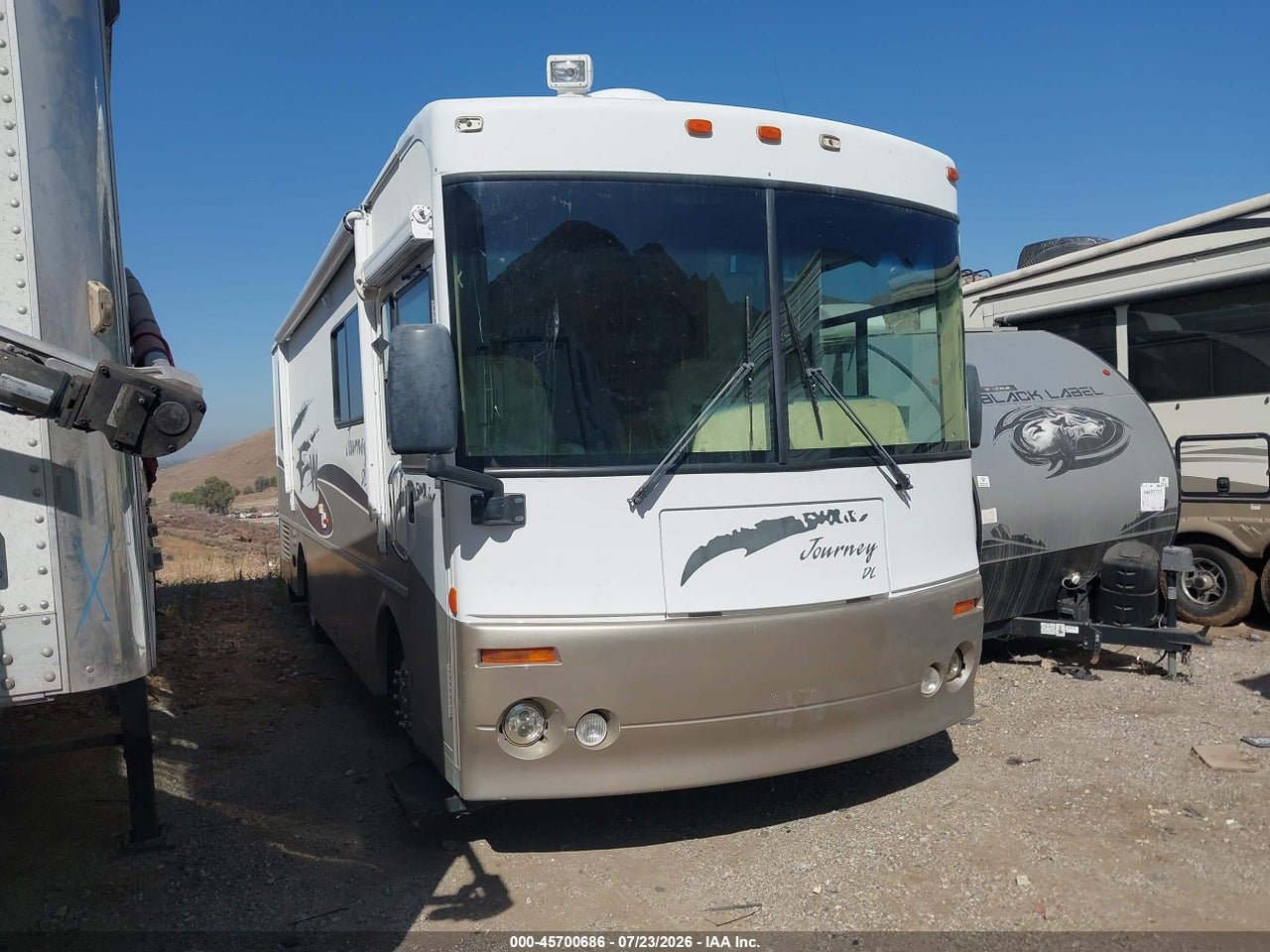 4UZAAHBV62C****** · 2002 FREIGHTLINER CHASSIS X LINE MOTOR HOME