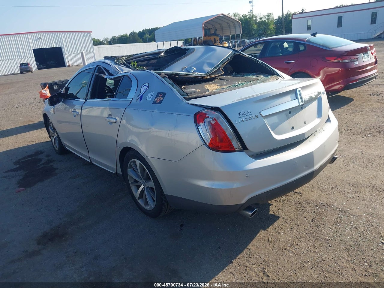 1LNHM93R49G****** · 2009 LINCOLN MKS   · 3/11