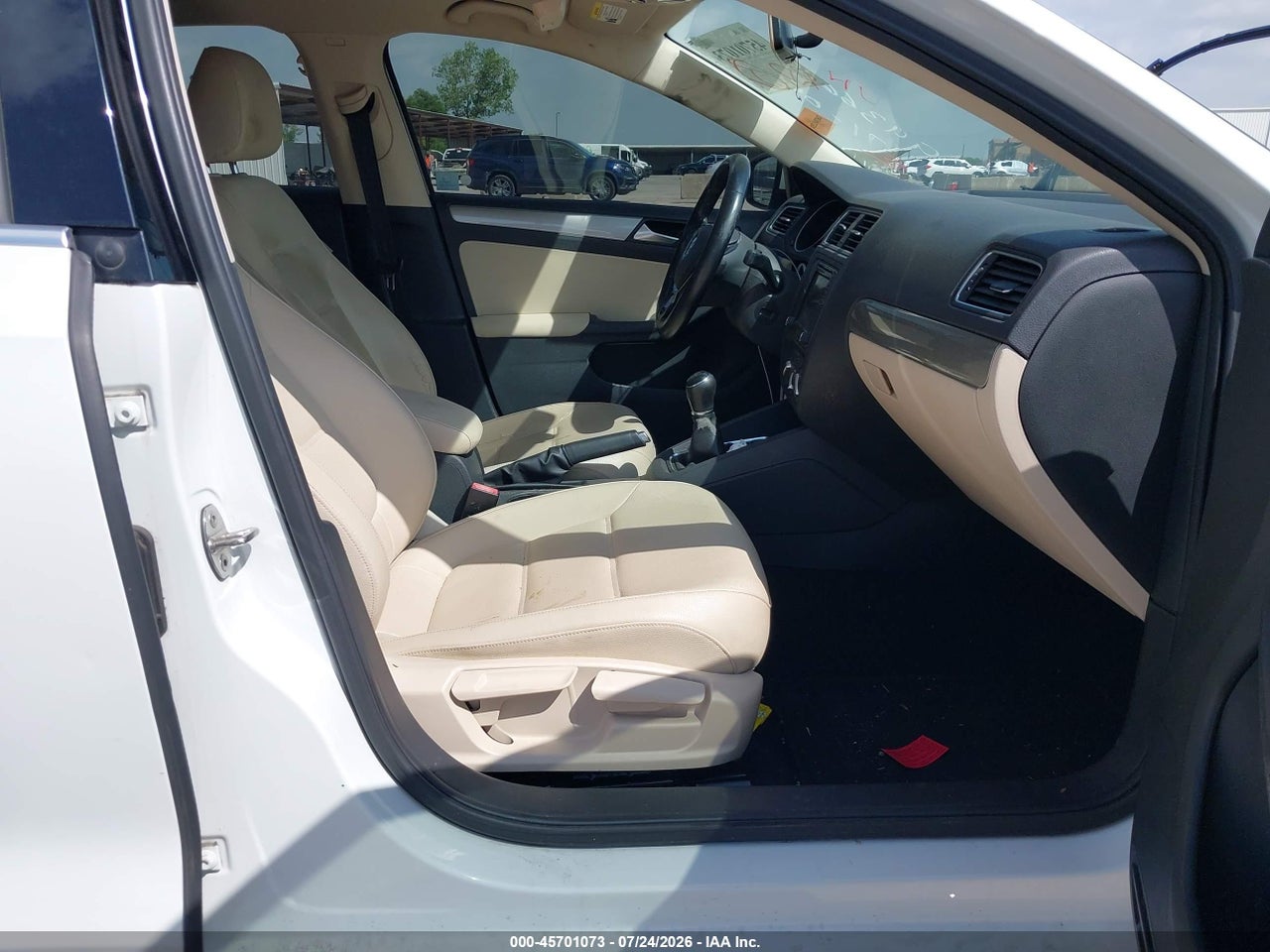 2017 VOLKSWAGEN JETTA 1.4T SE · 5/11