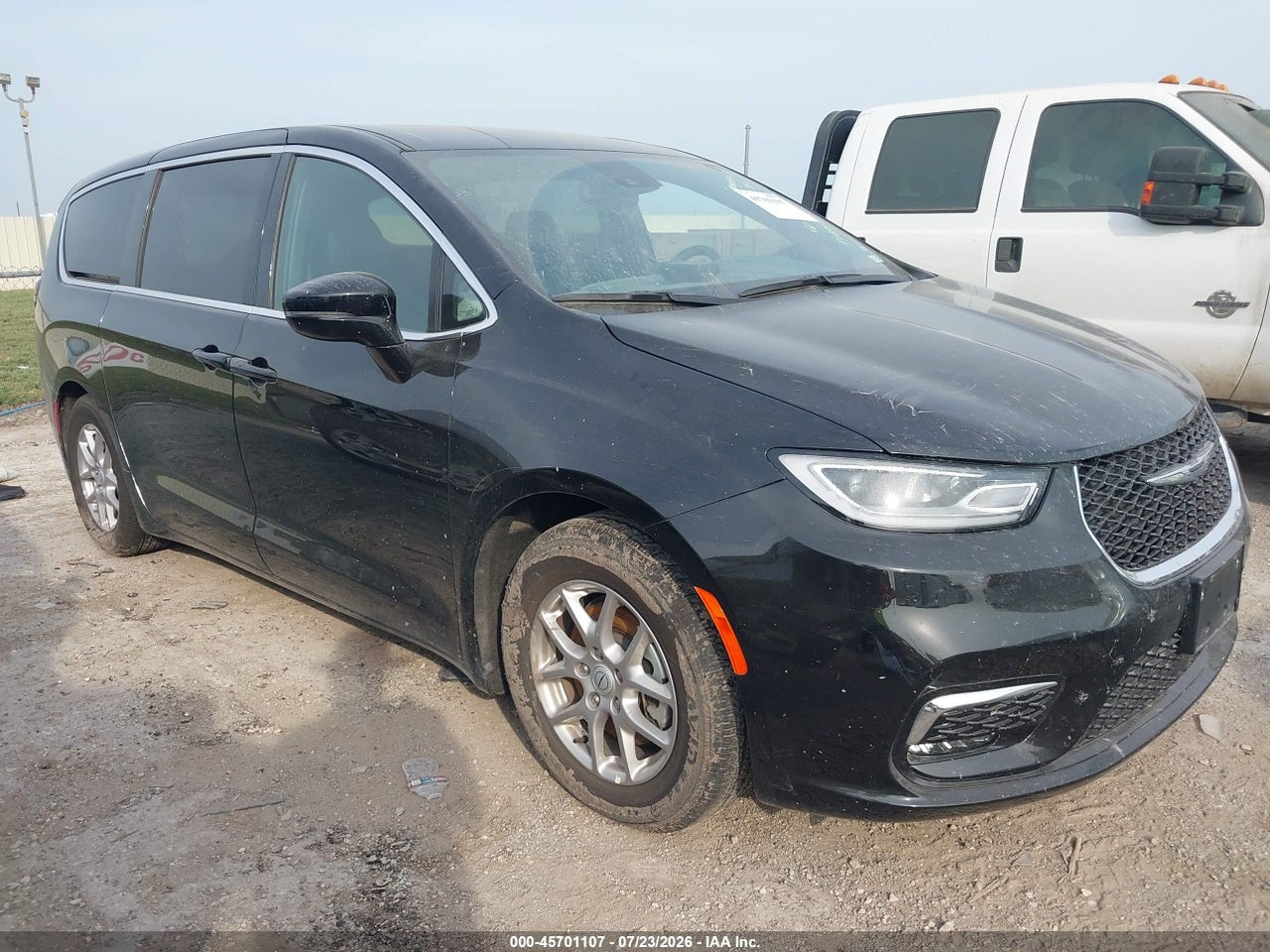 2C4RC1BG1TR****** · 2026 CHRYSLER PACIFICA SELECT