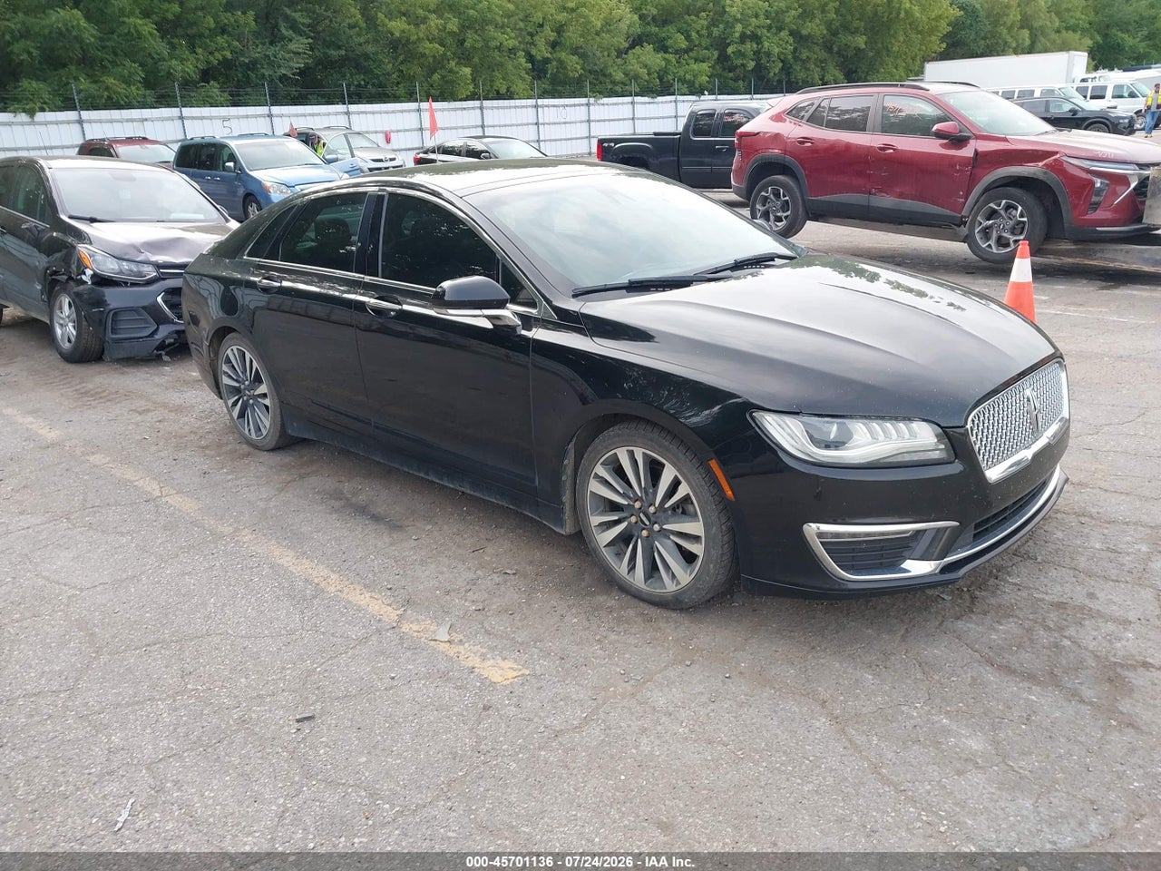 3LN6L5EC4HR****** · 2017 LINCOLN MKZ RESERVE