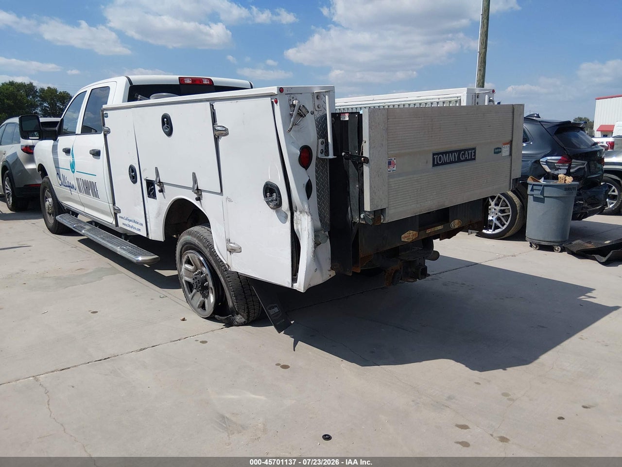 2023 RAM 2500 TRADESMAN  4X4 8' BOX · 3/10
