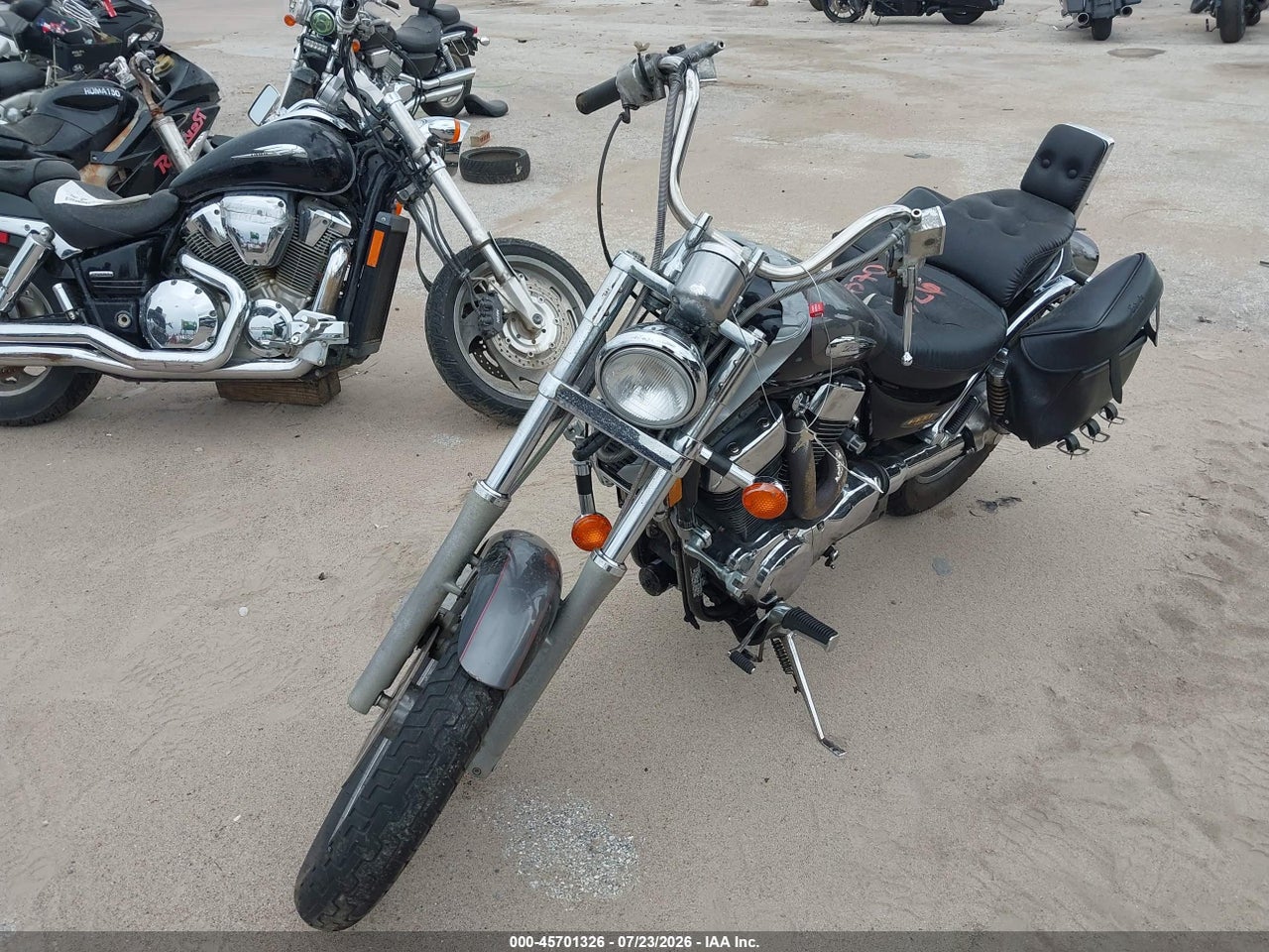 1999 SUZUKI VS1400 GLP · 2/2