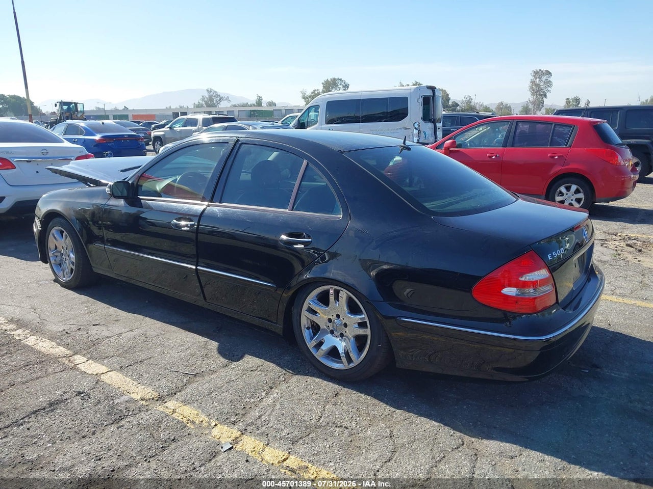 2003 MERCEDES-BENZ E 500 · 3/11