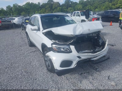 WDC0G4JB8KV****** · 2019 MERCEDES-BENZ GLC 300
