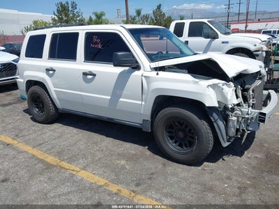 1J8FT28038D****** · 2008 JEEP PATRIOT SPORT