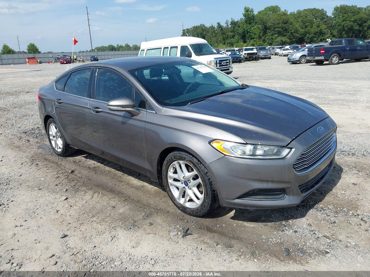 3FA6P0H7XDR****** · 2013 FORD FUSION SE