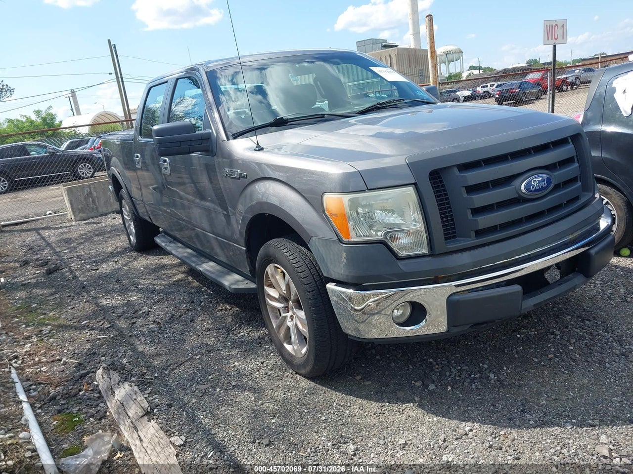 1FTFW1E82AF****** · 2010 FORD F-150 XL/XLT
