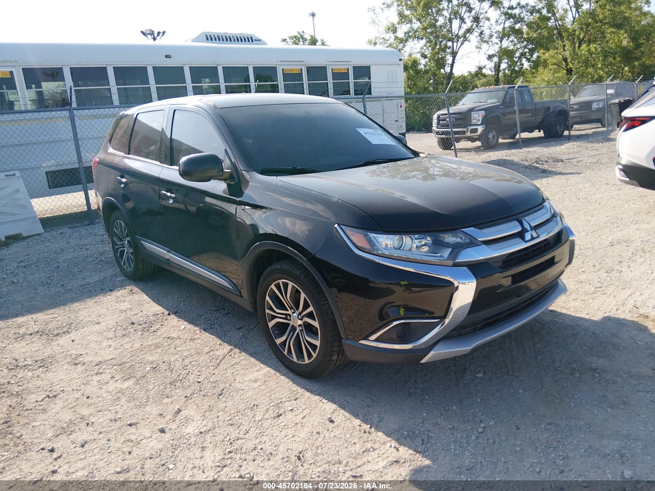 2016 MITSUBISHI OUTLANDER ES
