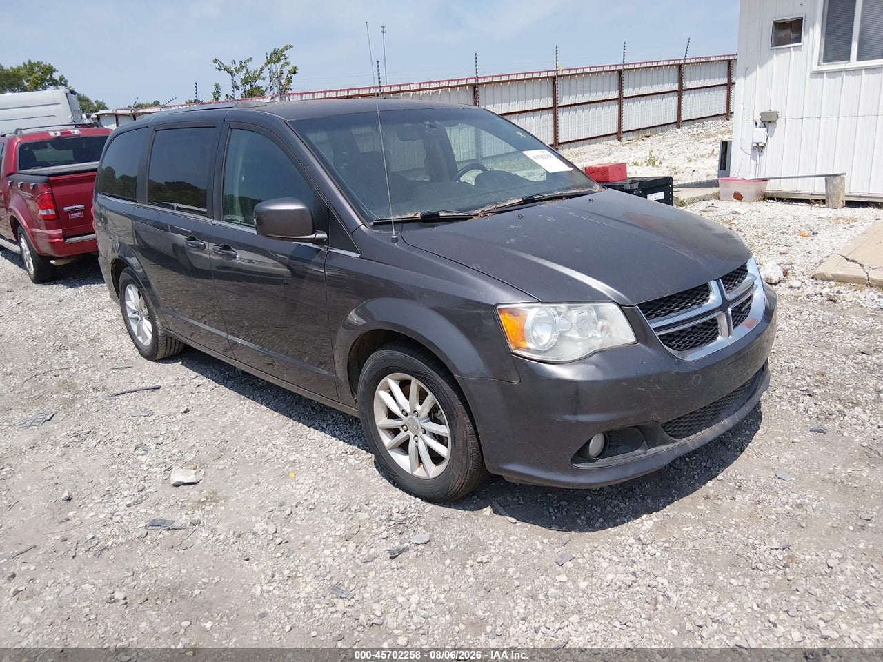 2C4RDGCG8JR****** · 2018 DODGE GRAND CARAVAN SXT