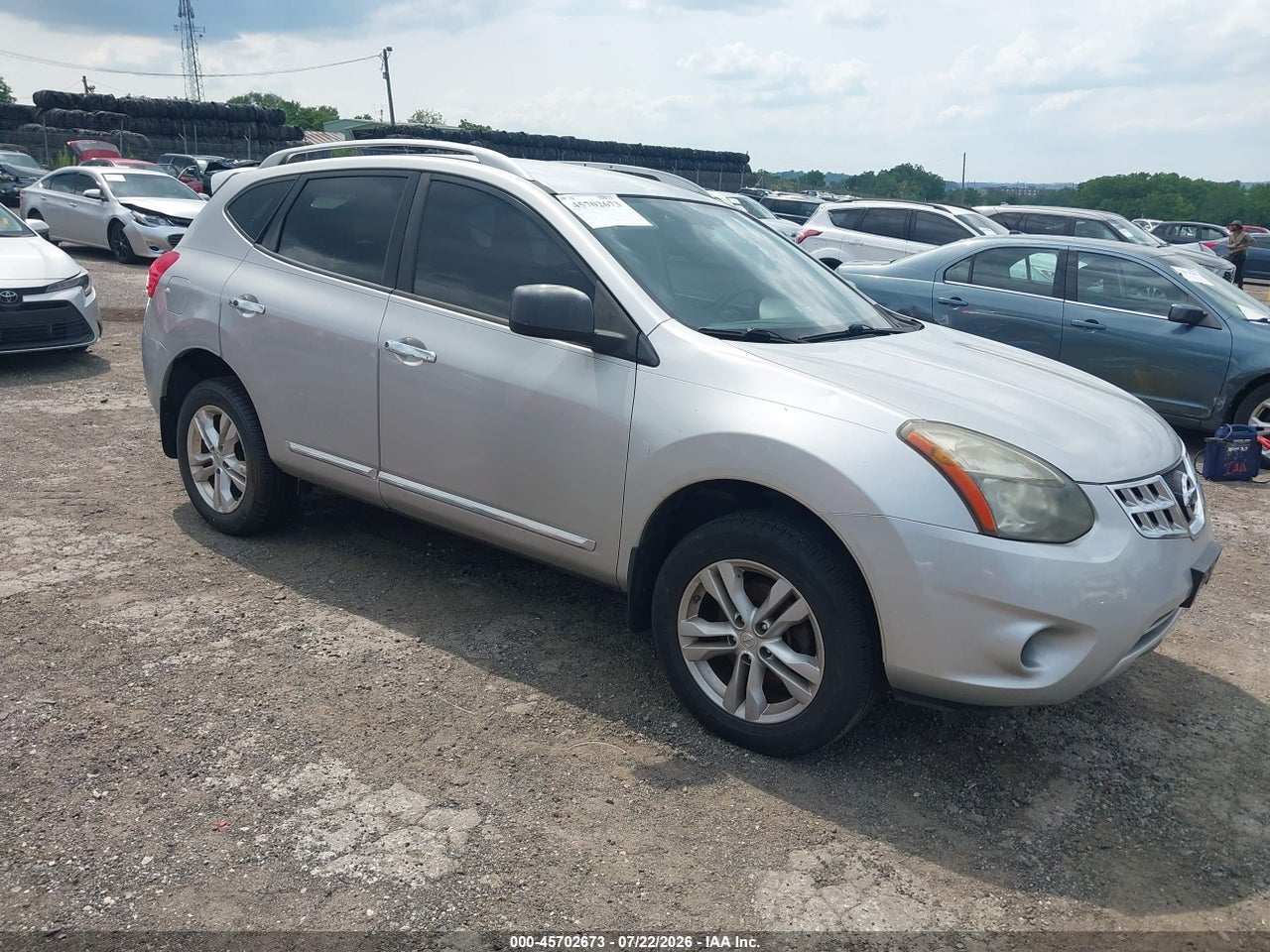JN8AS5MV5FW****** · 2015 NISSAN ROGUE SELECT S
