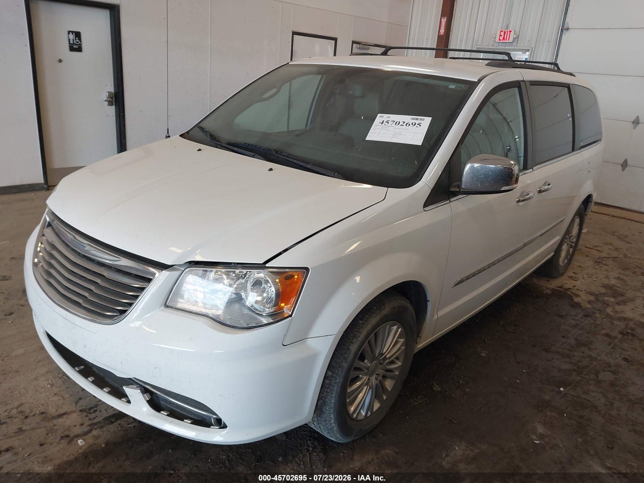 2015 CHRYSLER TOWN &amp; COUNTRY TOURING-L · 2/11
