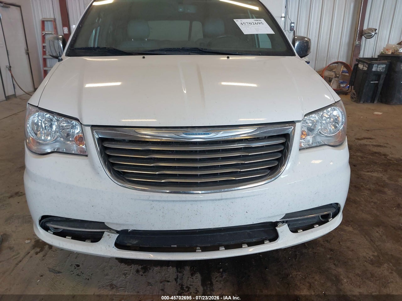 2015 CHRYSLER TOWN &amp; COUNTRY TOURING-L · 6/11