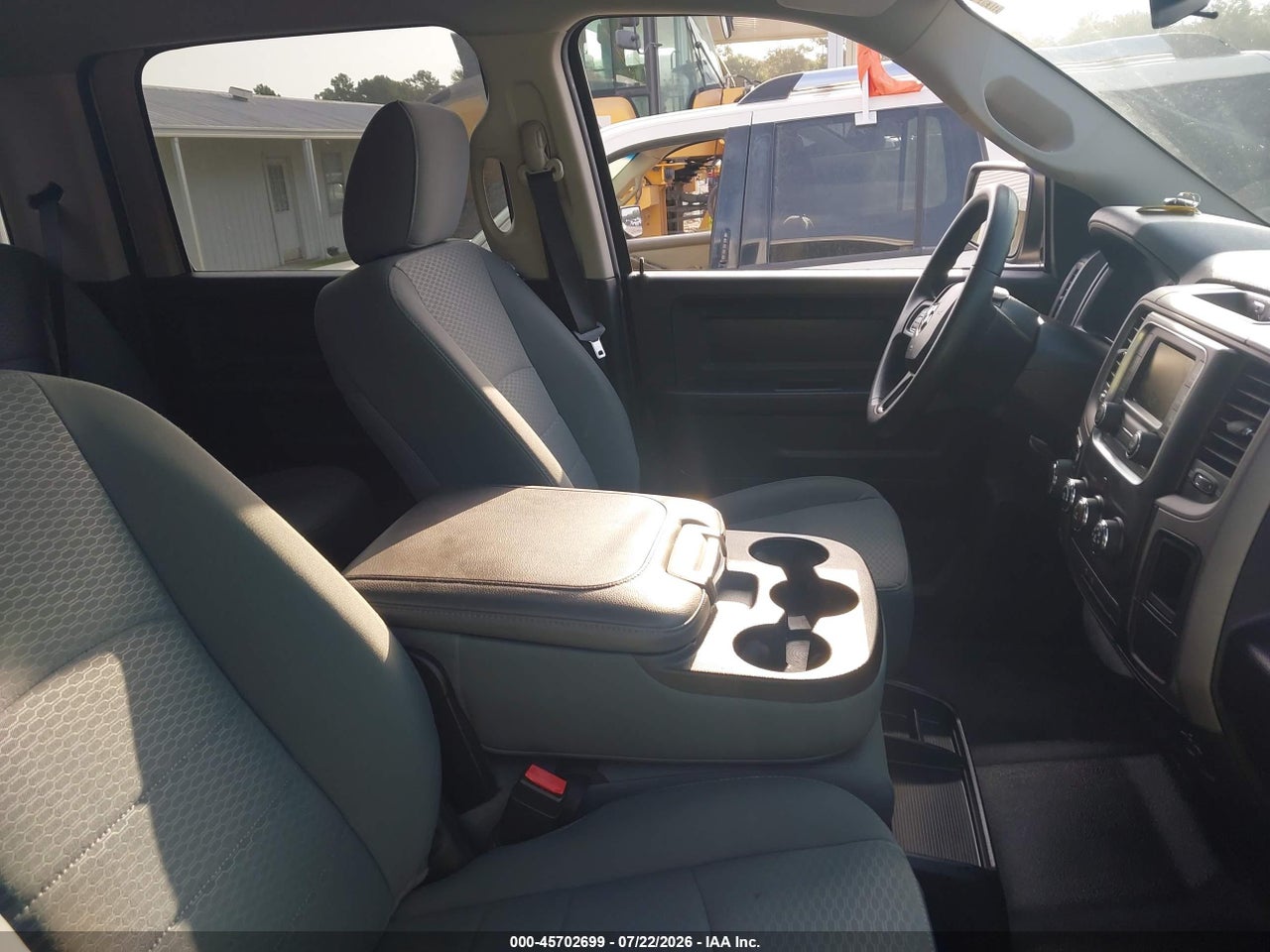 2016 RAM 1500 TRADESMAN · 5/11