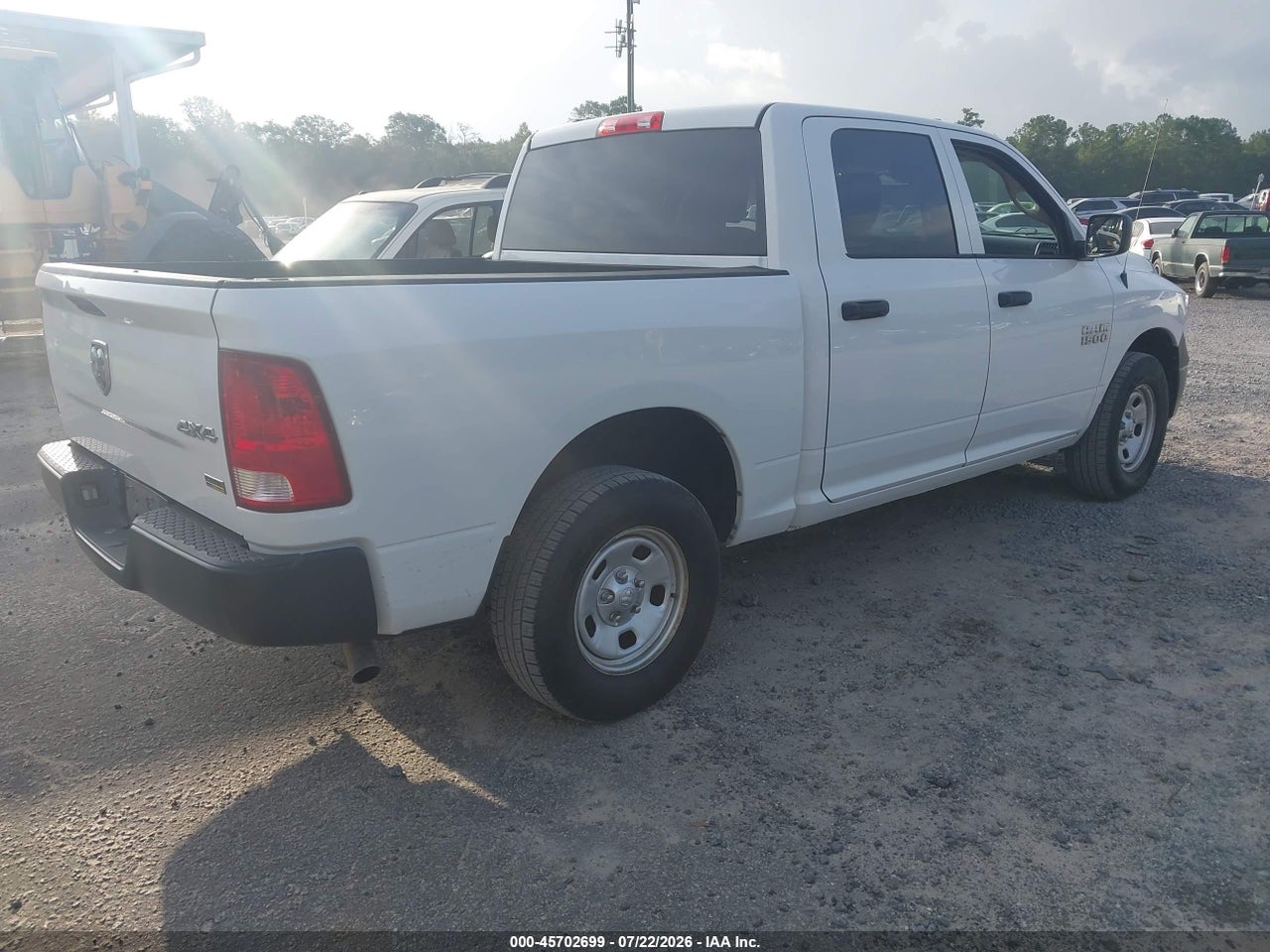 2016 RAM 1500 TRADESMAN · 4/11