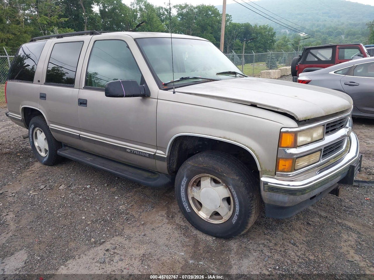 1GNEK13R9XJ****** · 1999 CHEVROLET TAHOE LS